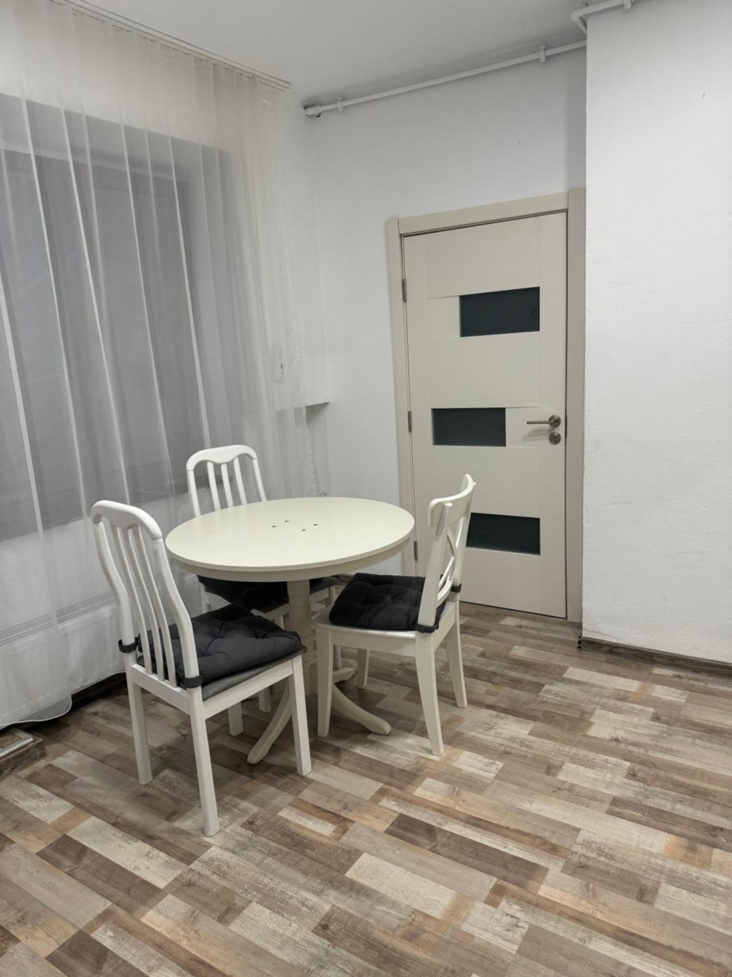 Apartament Diaconu Coresi Apartman Brassó Kültér fotó